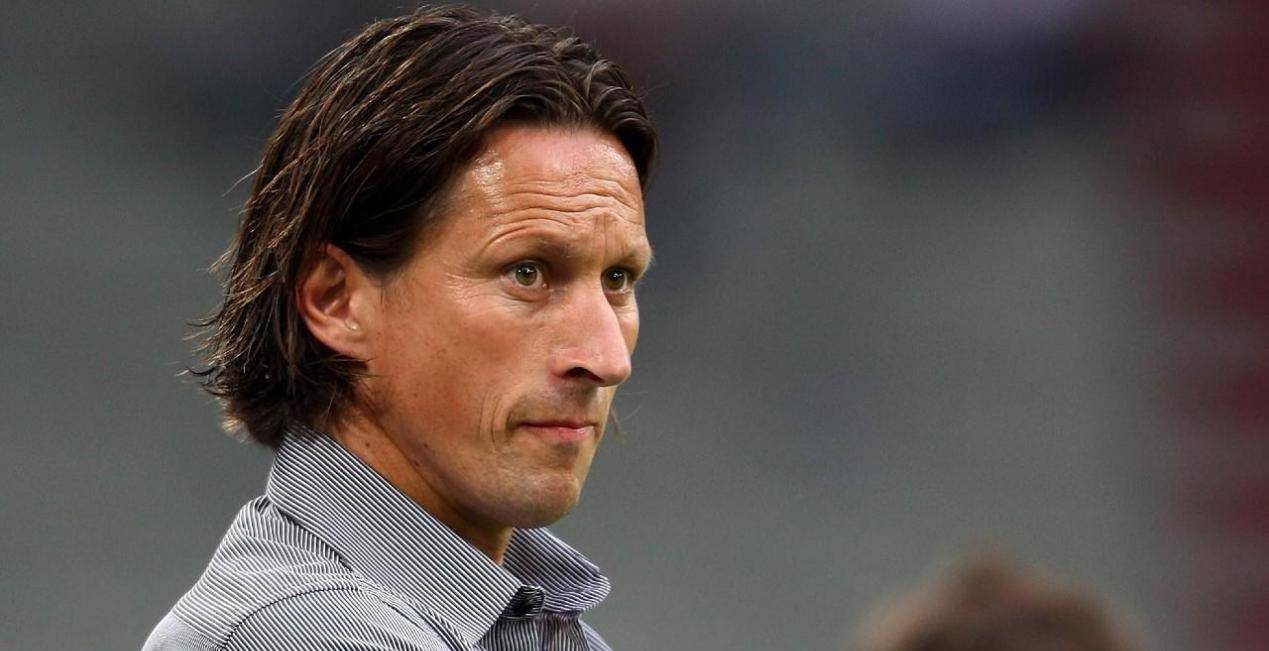 关于本菲卡训练开放日，清晨状态回暖引欢呼，中超在即，赛程密集仍需轮换的信息-爱游戏电子游戏